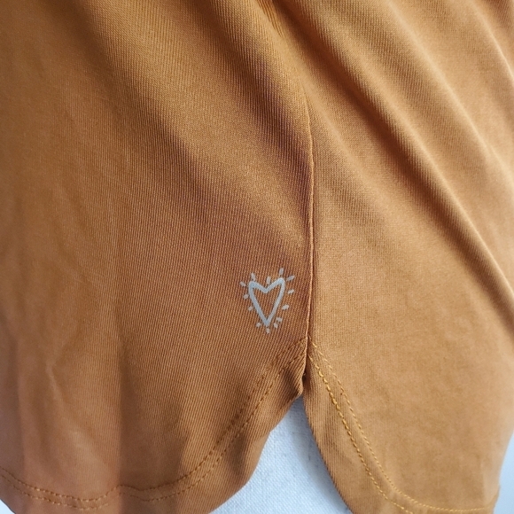 Betsey Johnson Performance Strappy Back Activewear Top - Picture 4 of 8